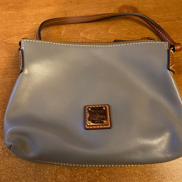 Dooney & Bourke Handbags - Dooney & Bourke Grey Leather Crossbody Bag